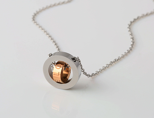 Size double ring necklace