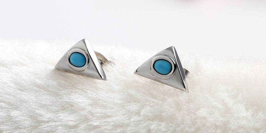 Stainless Steel Pyramid Ear Studs