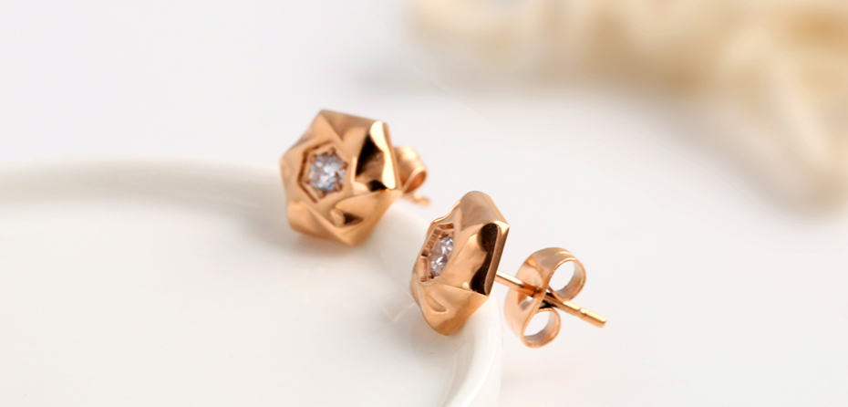 Single diamond earrings