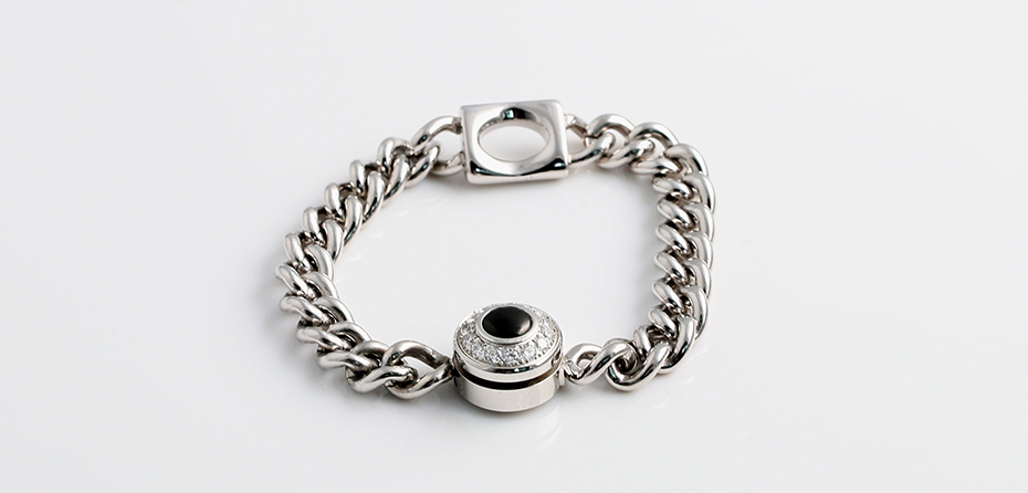 Stainless steel trend bracelet