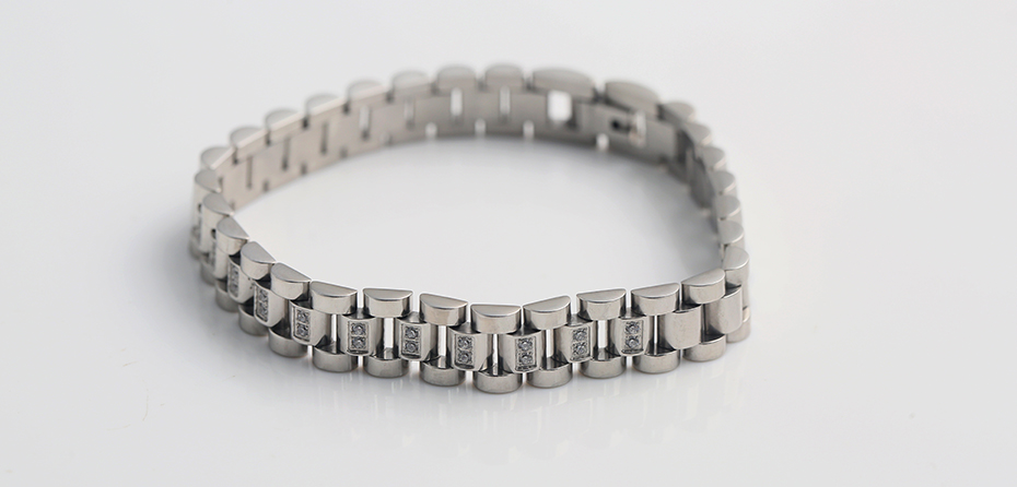 Steel bracelet sample