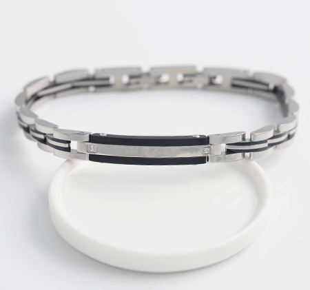 Trendy curved diamond bracelet