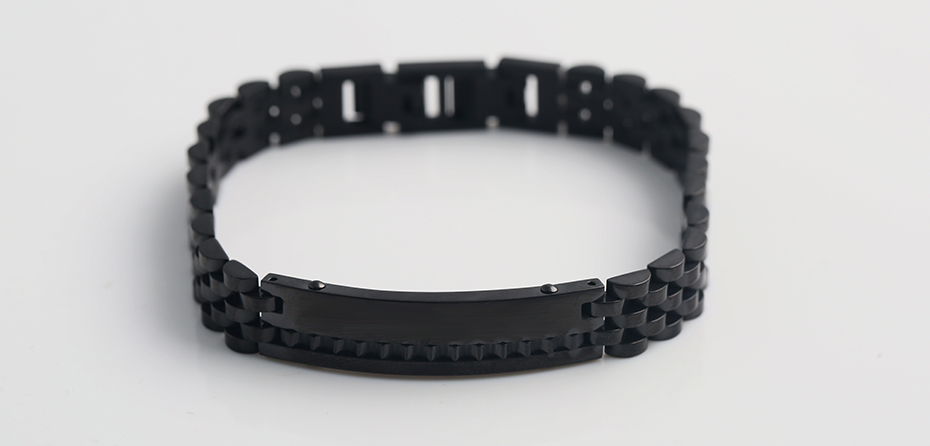 Black minimalist bracelet