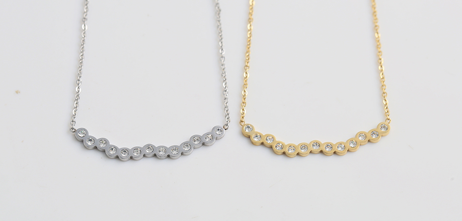 2018 new curved diamond necklace