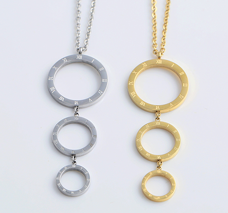 Roman three ring pendant necklace