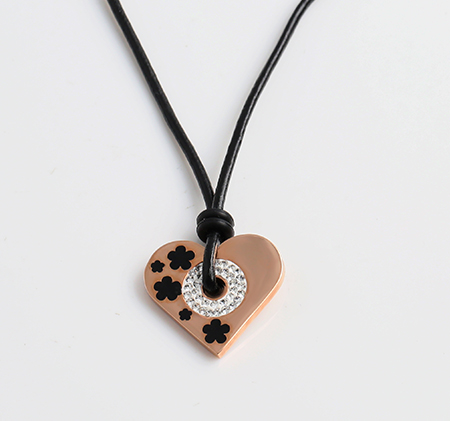Heart-shaped diamond leather rope stainless steel necklace
