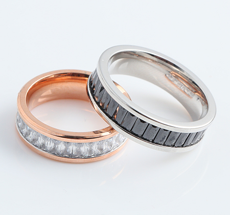 Square diamond couple titanium steel ring