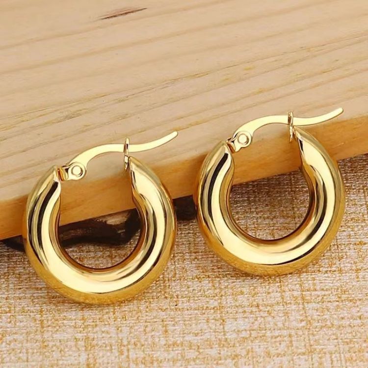 Stainless steel earrings plated with 18K gold